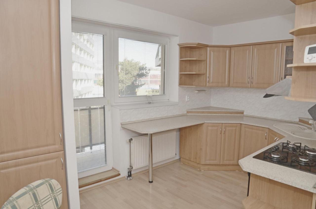 Apartmany Zlatovska Trencin Exterior foto