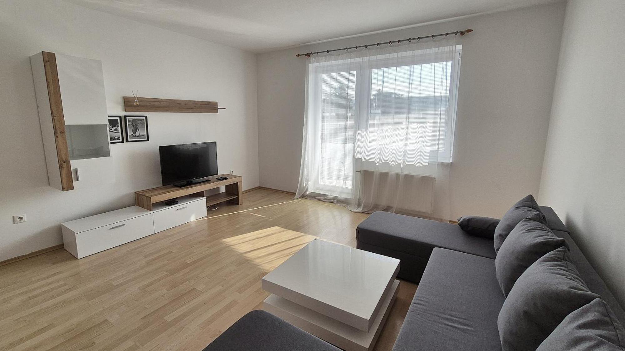 Apartmany Zlatovska Trencin Exterior foto